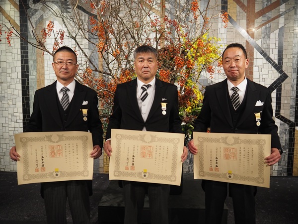 [摜]AГ쏊̓n邉 AГC_XgAv_Nc̖x ꖤAO[oCt\[VYЂ̐쑺 