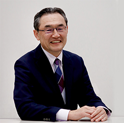 院長 酒向 晃弘